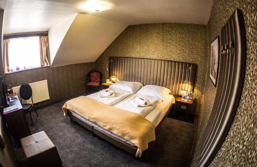 Szombathely Hotel | Discover Ciao Amico Panzió: 4-Star Stay with Hot Tub