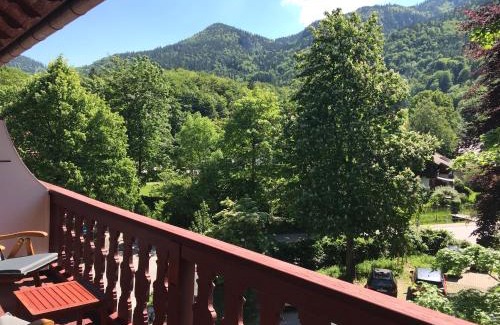 Hohenaschau im Chiemgau Apartment | Discover ciao-aschau Haus zur Burg: Pet & Child Friendly Stay