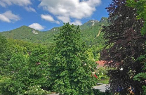 Hohenaschau im Chiemgau Apartment | Discover ciao-aschau Haus zur Burg: Pet & Child Friendly Stay
