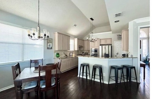 Southeast Arlington House | Experience Ciao Bella! Family-Friendly Home with Pool & Spa