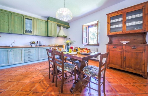 Lisciano Niccone Villa | Discover Ciaramicola: A Grand Villa with Pool & Spa