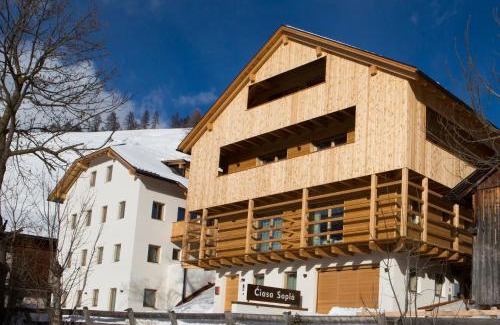 San Cassiano Apartment | Family-Friendly Retreat at Ciasa Soplà - 4-Star Comfort