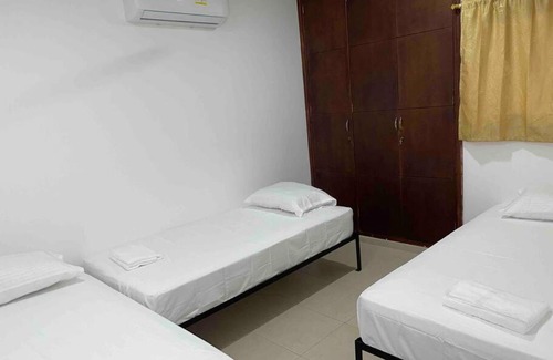 Monteria Apartment | Pet-Friendly CIC Apartamento Castellana with Free Parking