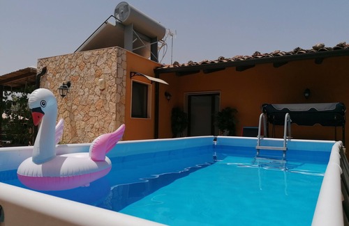 Solarino House | Relax at Cicada House: Your Private Oasis Awaits