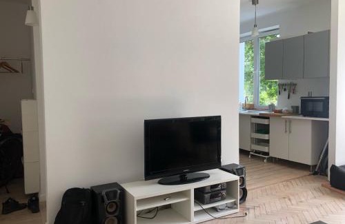 Nowa Praga Apartment | Cozy Apartment with Balcony - Family and Pet Friendly
