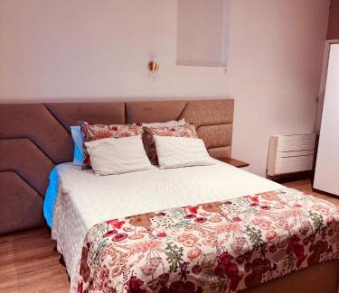Esculca Apartment | Pet-Friendly Cava do Viriato Apart with Top Guest Ratings