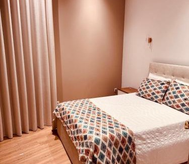 Esculca Apartment | Pet-Friendly Cava do Viriato Apart with Top Guest Ratings