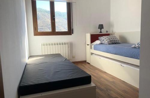 Camarena de la Sierra Apartment | Family-Friendly Apartamento San Mateo: A Cozy Retreat