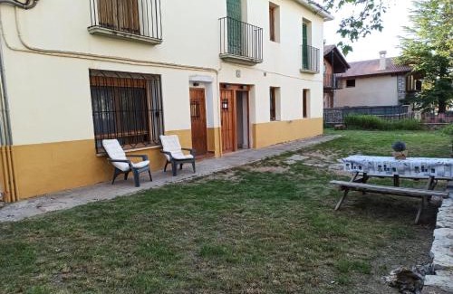 La Virgen de la Vega Apartment | Pet-Friendly Getaway at Ciervos - Rated 9.1 by Guests!