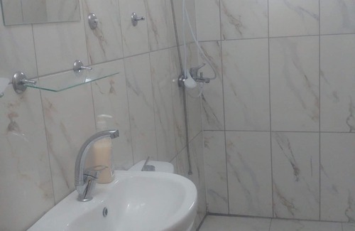 Ciftlik Hotel | Inviting Ciftlik Otel: Family-Friendly with Restaurant & Kitchen