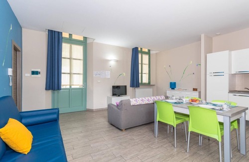 Borgo Dora Apartment | Cozy Housing Giulia - One Bedroom Apartment with Breakfast