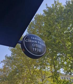 Ulus Hotel | Inviting Cihan Palas: Family-Friendly Stay with Kitchen Access