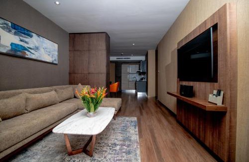 Lome Hotel | Explore CIKA GOLDEN HOTEL and SUITES: Family-Friendly Retreat