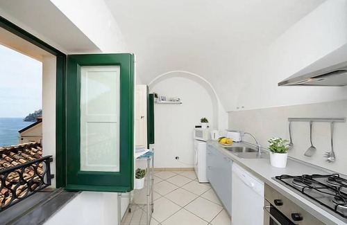 Minori Apartment | Unforgettable Ciliegia: Ocean View Steps from the Beach
