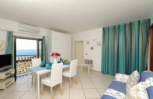 Minori Apartment | Unforgettable Ciliegia: Ocean View Steps from the Beach