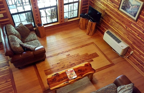 Pickens Cabin | Cozy Cimarron Cabin with Fire Pit & Kitchen Amenities
