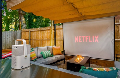 Cincinnati House | Cincy Central Stay - Hot Tub, Games & Movie Nights