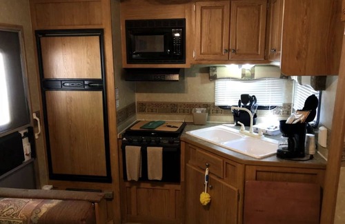Mayo Hotel | Cozy Cindys Motel: Guest Rated 9/10 with Family Amenities