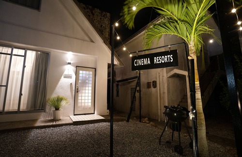 Motobu Cottage | Oceanfront Cinema Resorts: Guest Rated 9.4 with Breakfast