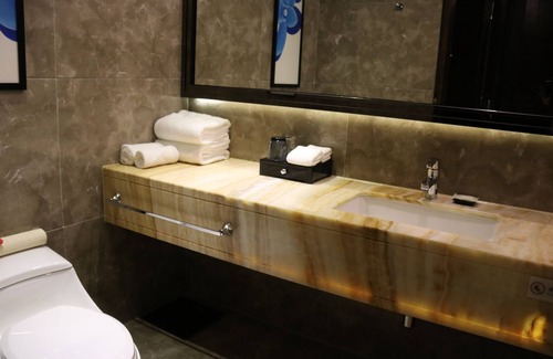 Houjie Hotel | Discover Cinese Hotel Dongguan: 4-Star with Spa & Dining