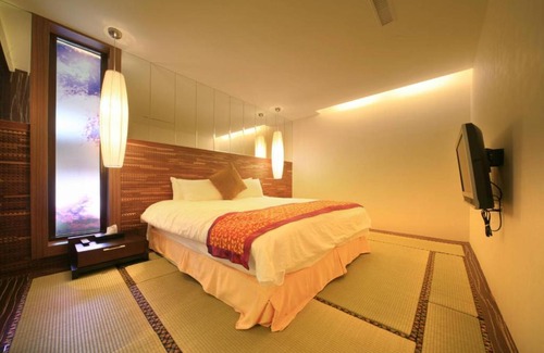 Baihe Hotel | Relaxing CingYa Hot Spring Hotel with Breakfast Included