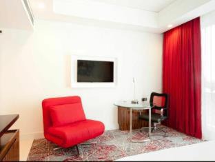 Kollupitiya Hotel | Experience Cinnamon Red Colombo: A 4-Star Oceanfront Retreat