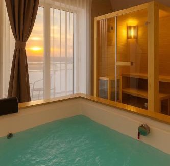 Cluj-Napoca Apartment | Cinque Stelle Hotel Apartments Private SPA Jacuzzi and Sauna
