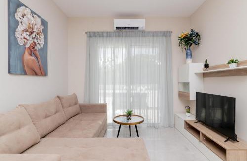Zakynthos Apartment | Discover Cinque Terre Kamelia: Oceanfront Retreat Rated 9.8