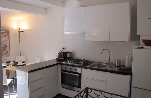 Riomaggiore Apartment | Experience Riomaggiore: Oceanfront Apartment with Views