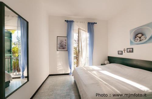 Framura Apartment | Scenic Cinqueterre National Park with Oceanfront Views