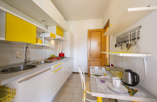 Colombare Apartment | Top-Rated Cinzia Apartment Steps from Sirmione's Beach