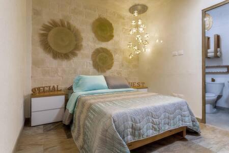 Santeagueda Apartment | Charming Cipressi Tuscan Loft - Pet & Child Friendly Stay