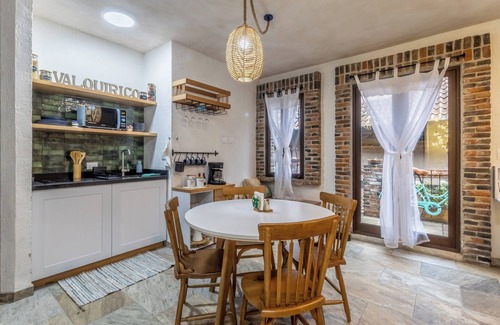 Santeagueda Apartment | Cipressi Spectacular Italian Tuscan Loft