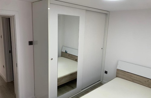 Ramnicu Valcea Apartment | Guest Rated 10/10 Stay at Ciprian Serban Hotel