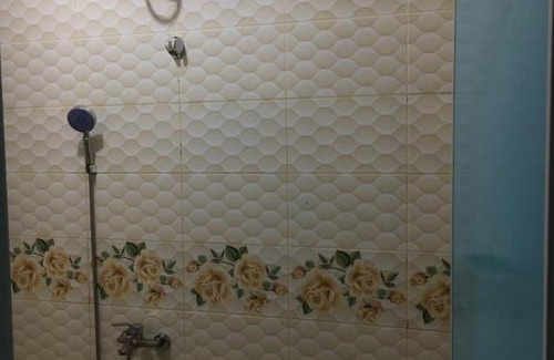 Ciracas House | Budget-Friendly Stay at Ciracas Guesthouse Awaits You