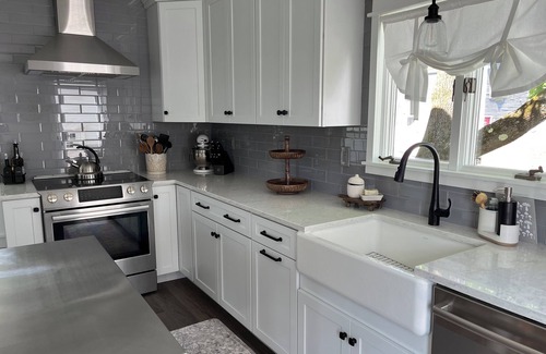 Bath House | Experience the Elegance of Circa 1850 Federal in Bath