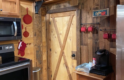 Richford Other | Renovated Vermont Farmhouse Near Jay Peak - 10/10 Rated Stay