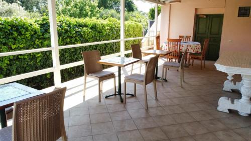 San Felice Circeo House | Inviting Circeo Home La Mola - Highly Rated & Family-Friendly