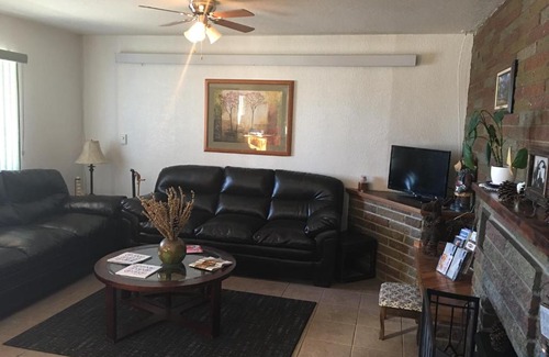 Gering Hotel | Convenient Circle S Lodge: Family and Pet Friendly Stays