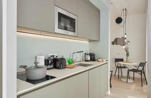 Abbadesse Apartment | Modern Circular Apartment with Family-Friendly Amenities
