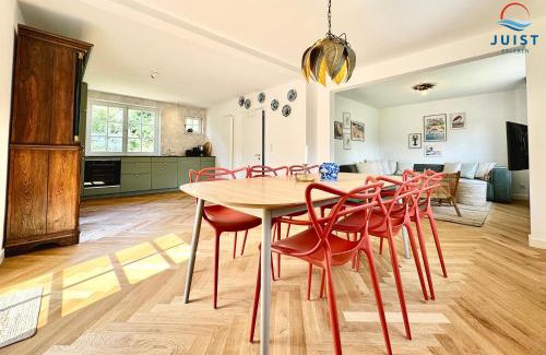 Juist House | Explore the Comfort of Cirksena Str 4 - Family Friendly Stay