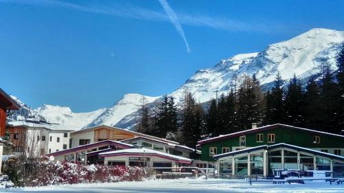 Val Cenis Resort | Discover CIS-Ethic Etapes de Val Cenis with Pool & Spa