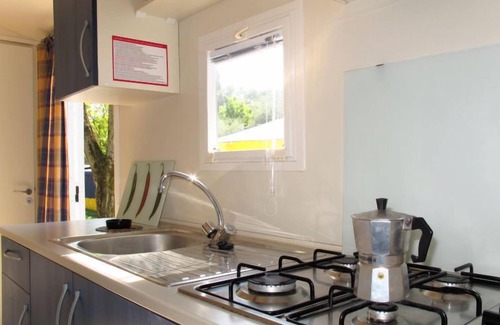 Gralaoni-Pralesi-Cisano House | Discover Cisano & San Vito: Poolside Retreat with Views