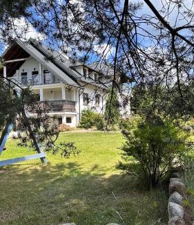 Jeleniewo House | Pet-Friendly Cisowe Sioło with Oceanfront Pool & Views