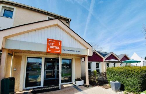 Saint-Germain-les-Corbeil Hotel | Pet-Friendly Cit'hotel Design in Evry with Restaurant Access