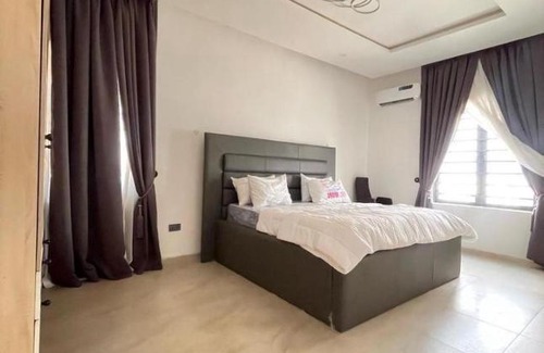 Apapa Apartment | Enjoy Citadel Views: Pool, Hot Tub & Pet-Friendly Stays