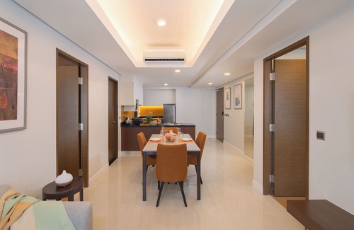 San Lorenzo Hotel | Elegant Stay at Citadines Benavidez Makati - 4 Star Comfort