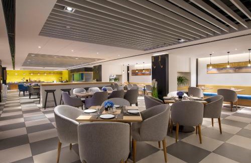 Chongqing Apartment | Elegant Citadines Gaoke Liangjiang Chongqing with Pool