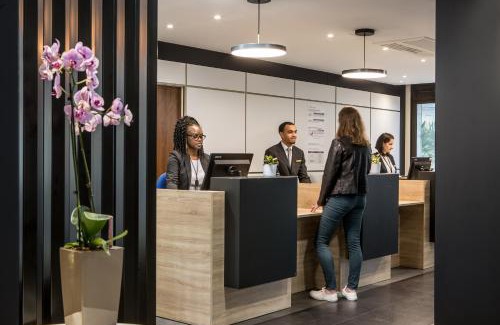 Gambetta Apartment | Discover Citadines La Défense Paris: 4-Star Comfort Awaits