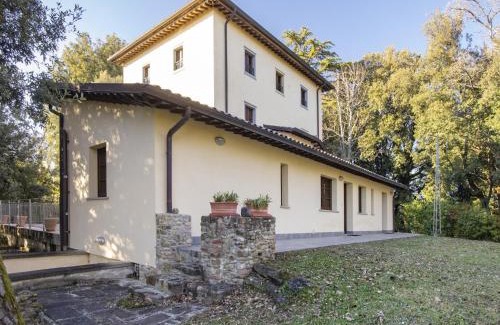 Citerna House | Comfortable Belvilla by OYO Apartment for Families & Pets